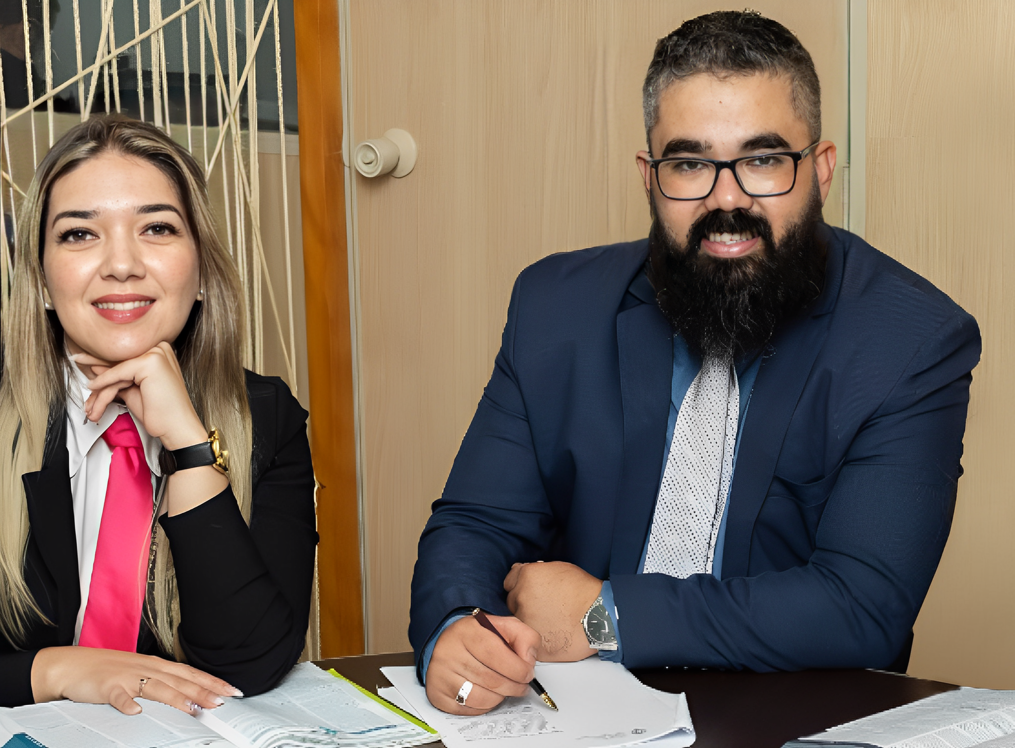 imagem pessoa em um escritorio